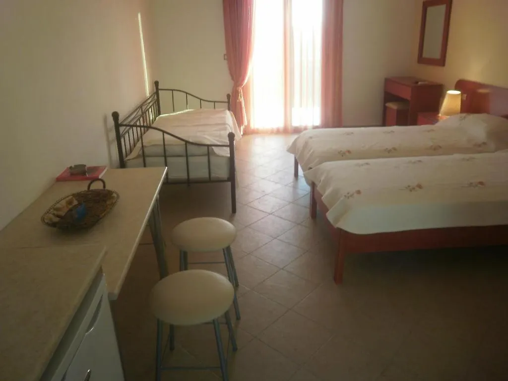 Alkioni Studios Trapezaki  Grecia